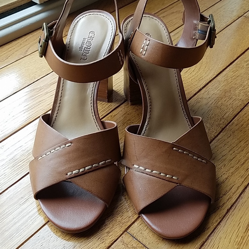 Crown Vintage Bolero Sandals sz 8, NWOT